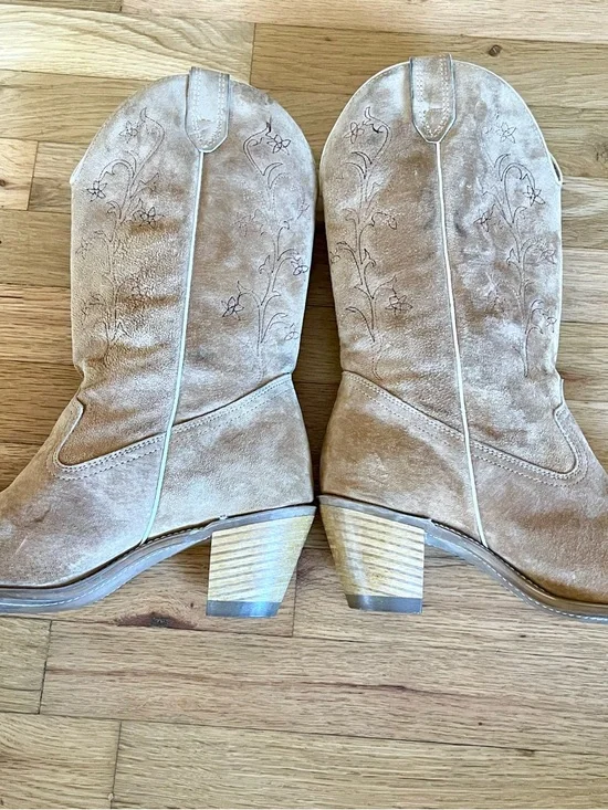 Vintage 70's Women's 11 Wolverine Boho Flower Design Suede Leather Cowboy Boots - Picture 4 of 16